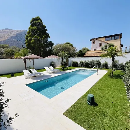 Marina Boutique Bed & Breakfast