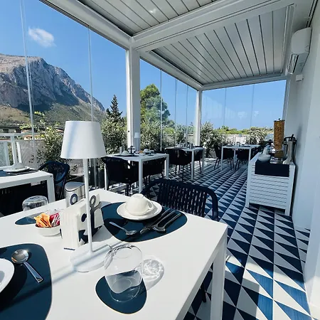 Bed & Breakfast Marina Boutique 4*