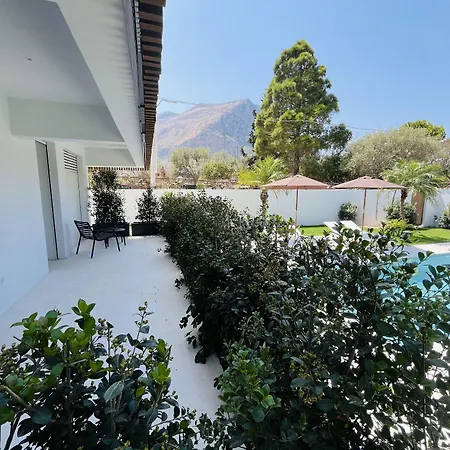 Marina Boutique Bed & Breakfast