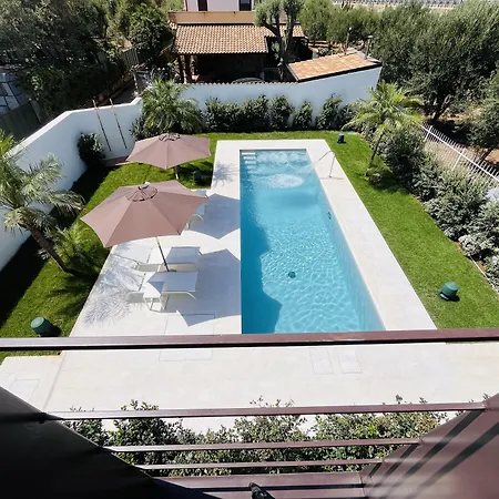 Marina Boutique Bed & Breakfast 4*
